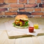 Kép 1/2 - Viaszos hamburger csomagoló papír, lebomló (25,8 x 33 cm)